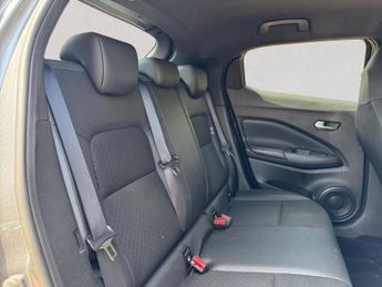 NISSAN JUKE 1.6 N-Connecta SUV 5dr Petrol Hybrid Auto Euro 6 (143 ps)