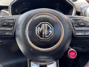MG MG HS 1.5 T-GDI Trophy SUV 5dr Petrol DCT Euro 6 (s/s) (162 ps)
