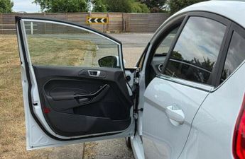 FORD FIESTA 1.0T EcoBoost Titanium X Powershift Euro 6 5dr