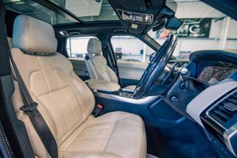 LAND ROVER RANGE ROVER SPORT 3.0 SD V6 HSE SUV 5dr Diesel Auto 4WD Euro 6 (s/s) (306 ps)