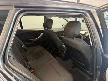 BMW 3 SERIES 2.0 316d SE Touring 5dr Diesel Auto Euro 5 (s/s) (116 ps)