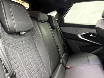 PEUGEOT 3008 1.2 Allure SUV 5dr Petrol Hybrid e-DSC6 Euro 6 (s/s) (136 ps)