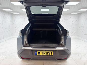 PEUGEOT 3008 1.2 Allure SUV 5dr Petrol Hybrid e-DSC6 Euro 6 (s/s) (136 ps)