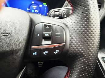 FORD KUGA 2.5 EcoBoost Duratec 14.4kWh ST-Line SUV 5dr Petrol Plug-in Hybr