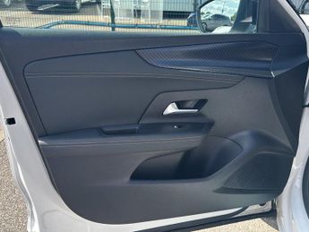 VAUXHALL MOKKA ELECTRIC 50kWh Ultimate SUV 5dr Electric Auto (136 ps)