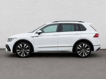 VOLKSWAGEN TIGUAN 1.5 TSI EVO R-Line Tech SUV 5dr Petrol DSG Euro 6 (s/s) (150 ps)