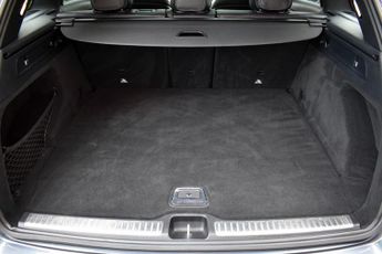 MERCEDES-BENZ GLC GLC250d AMG LINE (PREMIUM) 4-MATIC 9G-TRONIC AUTO 201 BHP (EURO 