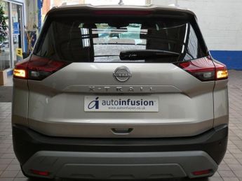 NISSAN X-TRAIL 1.5 DIG-T MHEV N-Connecta SUV 5dr Petrol Hybrid XTRON Euro 6 (s/