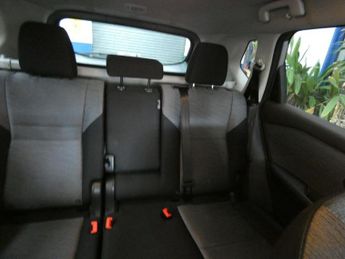 NISSAN X-TRAIL 1.5 DIG-T MHEV N-Connecta SUV 5dr Petrol Hybrid XTRON Euro 6 (s/