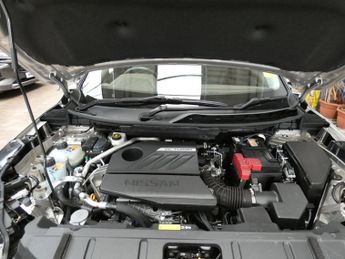 NISSAN X-TRAIL 1.5 DIG-T MHEV N-Connecta SUV 5dr Petrol Hybrid XTRON Euro 6 (s/