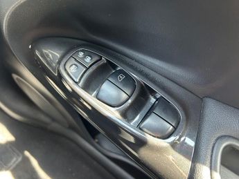 NISSAN JUKE 1.6 Tekna SUV 5dr Petrol XTRON Euro 6 (117 ps)