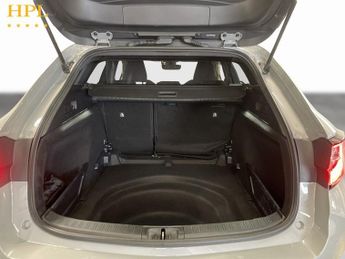 TOYOTA COROLLA 1.8 VVT-h GPF Design Touring Sports 5dr Petrol Hybrid CVT Euro 6