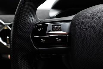 DS AUTOMOBILES DS 3 CROSSBACK E-TENSE 50kWh Performance Line Crossback 5dr Electric Auto (136 