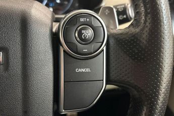 LAND ROVER RANGE ROVER SPORT 3.0 SD V6 HSE Dynamic SUV 5dr Diesel Auto 4WD Euro 6 (s/s) (306 