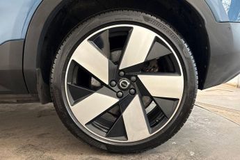 VOLVO C40 Twin Recharge 78kWh Pro SUV 5dr Electric Auto AWD (408 ps) Panor