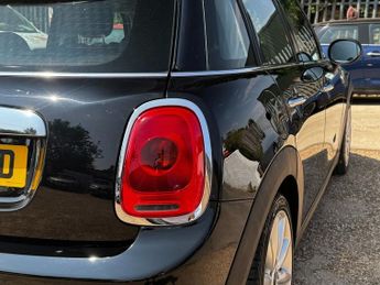 MINI HATCH 1.5 Cooper D Hatchback 5dr Diesel Auto Euro 6 (s/s) (116 ps)