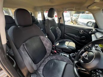 MINI HATCH 1.5 Cooper D Hatchback 5dr Diesel Auto Euro 6 (s/s) (116 ps)