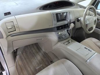 TOYOTA ESTIMA 2.4 hybrid 8 seats
