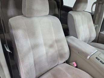 TOYOTA ESTIMA 2.4 hybrid 8 seats