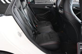 MERCEDES-BENZ CLA 2.1 CLA220 CDI AMG Sport Shooting Brake 5dr Diesel 7G-DCT Euro 6