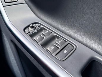 VOLVO XC60 2.0 D4 SE Lux Nav SUV 5dr Diesel Auto Euro 6 (s/s) (190 ps)