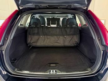 VOLVO XC60 2.0 D4 SE Lux Nav SUV 5dr Diesel Auto Euro 6 (s/s) (190 ps)