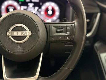 NISSAN QASHQAI 1.3 DIG-T MHEV N-Connecta SUV 5dr Petrol Hybrid XTRON Euro 6 (s/