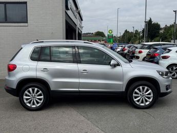 VOLKSWAGEN TIGUAN 2.0 TDI BlueMotion Tech Match SUV 5dr Diesel DSG 4WD Euro 5 (s/s