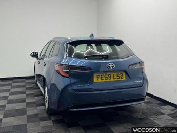 TOYOTA COROLLA 1.8 VVT-h Icon Touring Sports 5dr Petrol Hybrid CVT Euro 6 (s/s)