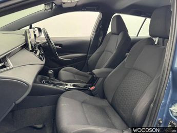 TOYOTA COROLLA 1.8 VVT-h Icon Touring Sports 5dr Petrol Hybrid CVT Euro 6 (s/s)