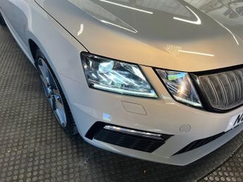 SKODA OCTAVIA 2.0 TSI GPF vRS Estate 5dr Petrol DSG Euro 6 (s/s) (245 ps)