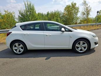 VAUXHALL ASTRA 1.6 16v SRi Hatchback 5dr Petrol Auto Euro 5 (115 ps)