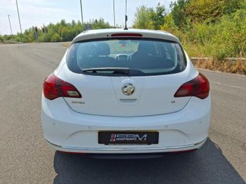 VAUXHALL ASTRA 1.6 16v SRi Hatchback 5dr Petrol Auto Euro 5 (115 ps)