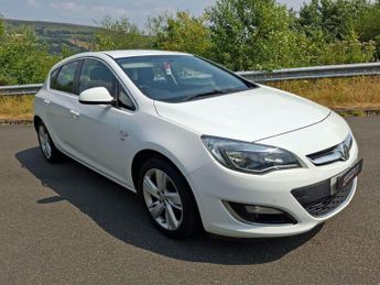 VAUXHALL ASTRA 1.6 16v SRi Hatchback 5dr Petrol Auto Euro 5 (115 ps)