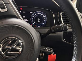 VOLKSWAGEN GOLF 1.4 TSI 8.7kWh GTE Hatchback 5dr Petrol Plug-in Hybrid DSG Euro 