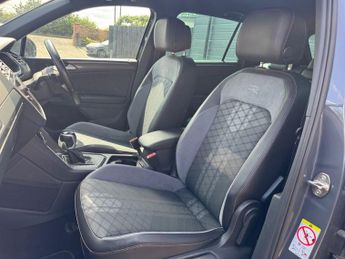 VOLKSWAGEN TIGUAN 1.4 TSI 13kWh R-Line SUV 5dr Petrol Plug-in Hybrid DSG 