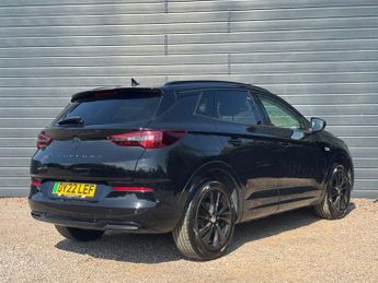 VAUXHALL GRANDLAND 1.6 13.2kWh GS Line SUV 5dr Petrol Plug-in Hybrid Auto 