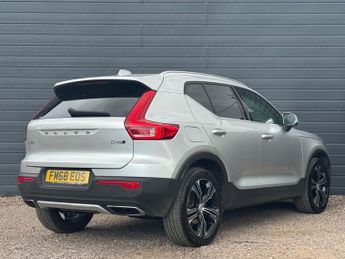 VOLVO XC40 2.0 D4 Inscription Pro SUV 5dr Diesel Auto AWD Euro 6 (s/s) 