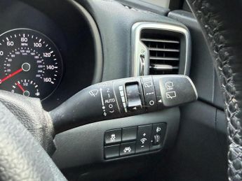 KIA SPORTAGE 2.0 CRDi KX-2 SUV 5dr Diesel Auto AWD Euro 6 (134 bhp)