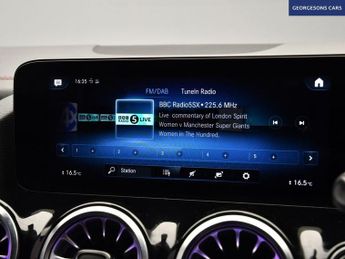 MERCEDES-BENZ EQA EQA 350 66.5kWh AMG Line SUV 5dr Electric Auto 4MATIC (292 ps)