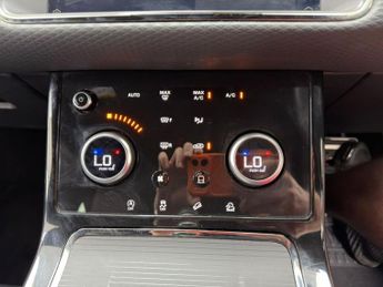 LAND ROVER RANGE ROVER EVOQUE 1.5 P300e 12.2kWh Edition SUV 5dr Petrol Plug-in Hybrid Auto 4WD