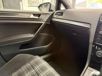 VOLKSWAGEN GOLF 2.0 TDI GTD Hatchback 5dr Diesel DSG Euro 6 (s/s) (184 ps)