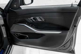 BMW 3 SERIES 2.0 330e 12kWh M Sport Saloon 4dr Petrol Plug-in Hybrid Auto xDr