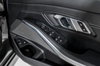 BMW 3 SERIES 2.0 330e 12kWh M Sport Saloon 4dr Petrol Plug-in Hybrid Auto xDr