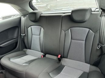 AUDI A1 1.6 TDI Sport Hatchback 3dr Diesel Manual Euro 5 (s/s) (105 ps)
