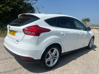 FORD FOCUS 1.0T EcoBoost Titanium Hatchback 5dr Petrol Manual Euro 6 (s/s) 