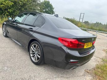 BMW 5 SERIES 2.0 520d M Sport Saloon 4dr Diesel Auto xDrive Euro 6 (s/s) (190