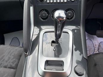 PEUGEOT 3008 1.6 HDi Sport SUV 5dr Diesel EGC Euro 5 (112 ps)