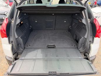 PEUGEOT 3008 1.6 HDi Sport SUV 5dr Diesel EGC Euro 5 (112 ps)