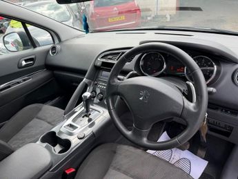 PEUGEOT 3008 1.6 HDi Sport SUV 5dr Diesel EGC Euro 5 (112 ps)